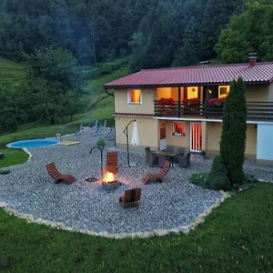  Brvnara House Nika